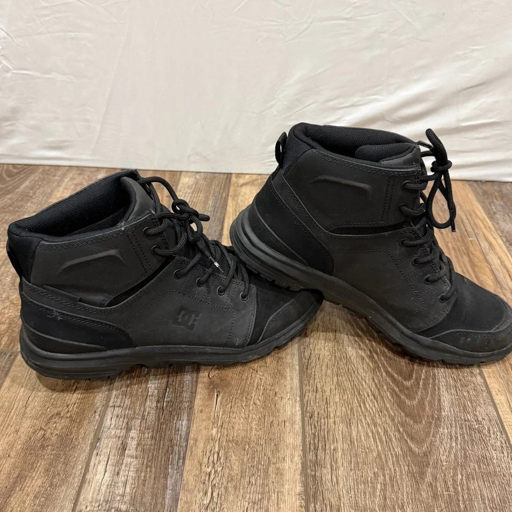 DC Shoes Torstein 3BK Mens Black Leather Winter Boots ADYB700026 Size 11.5
